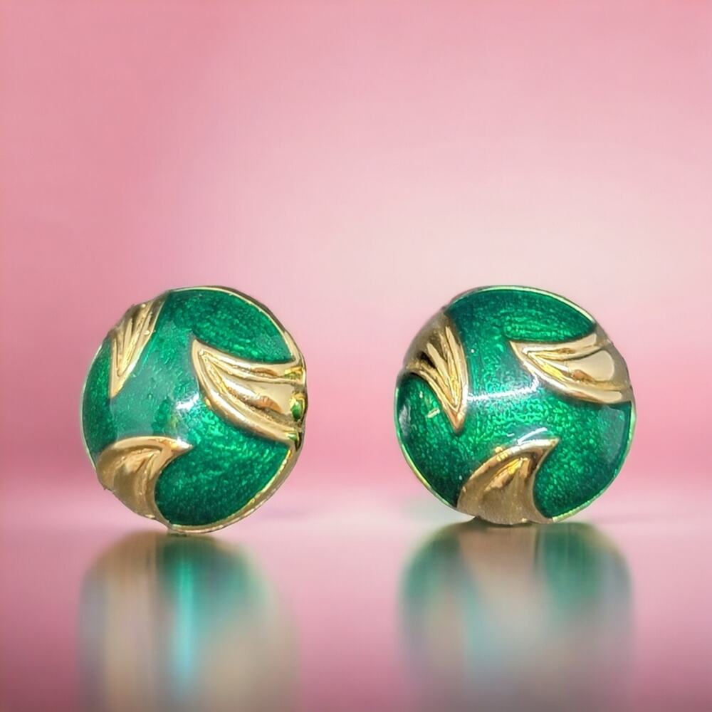 Emerald and Gold Toned Clip-on Earrings